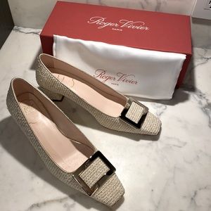 ROGER VIVIER | NEW Pumps - Cream Boucle| Size US 9.5 EU 39.5